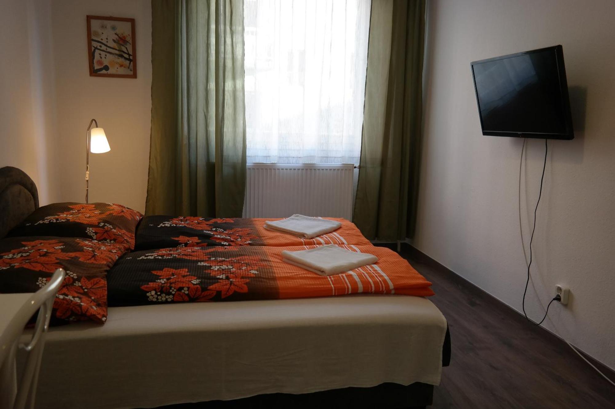 West City Apartments Budapest Bagian luar foto