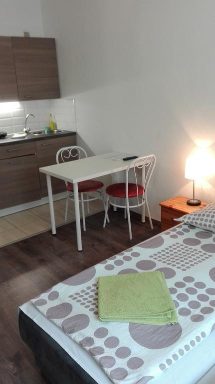 West City Apartments Budapest Bagian luar foto