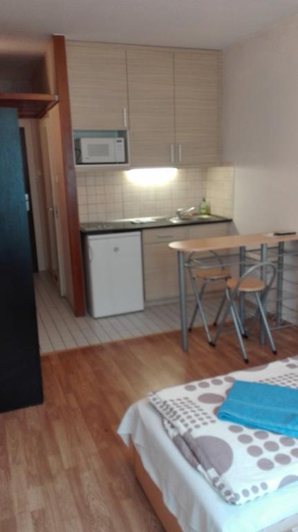 West City Apartments Budapest Bagian luar foto
